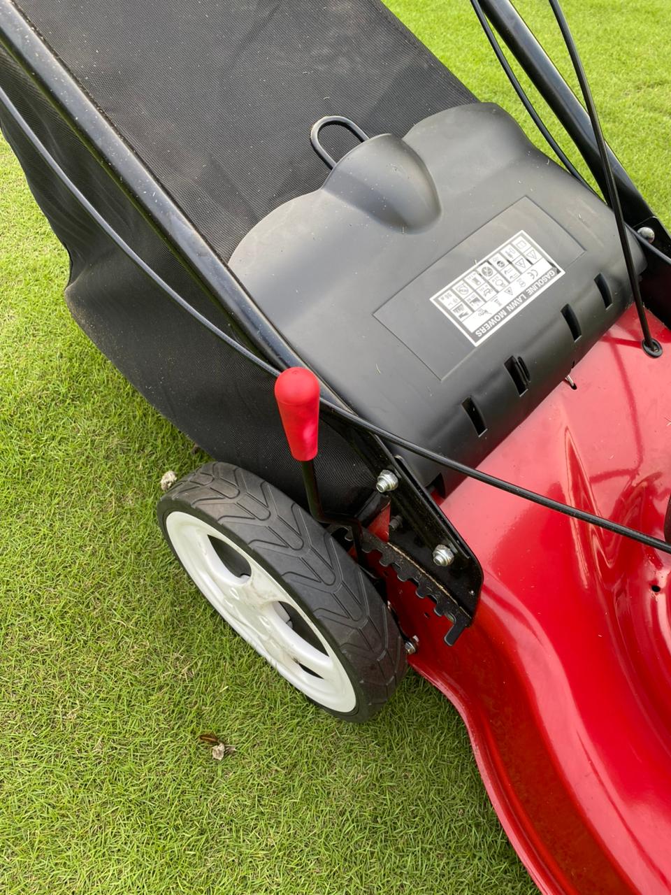 Gasoline Engine 21" Self Propelled Lawn Mower